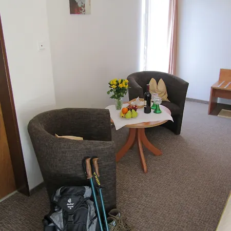 Haus Waldfrieden, Meinecardplus Inklusive Гостьовий будинок