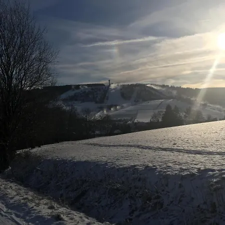 Haus Waldfrieden, Meinecardplus Inklusive بيت ضيافة