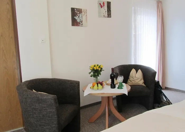 Haus Waldfrieden, Meinecardplus Inklusive 게스트하우스 빌링겐